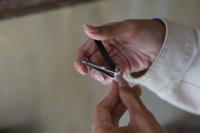 Hukum Memotong Kuku saat Haid dalam Islam, Benarkah Diharamkan?